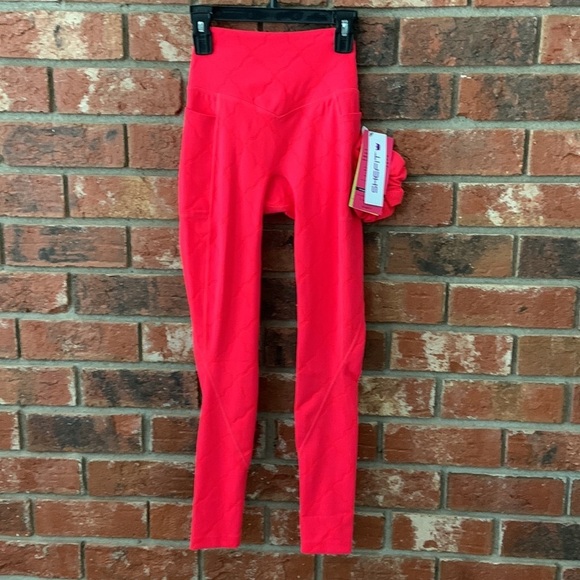 Shefit Aloud Hot Pink Pocket Leggings - Picture 3 of 13